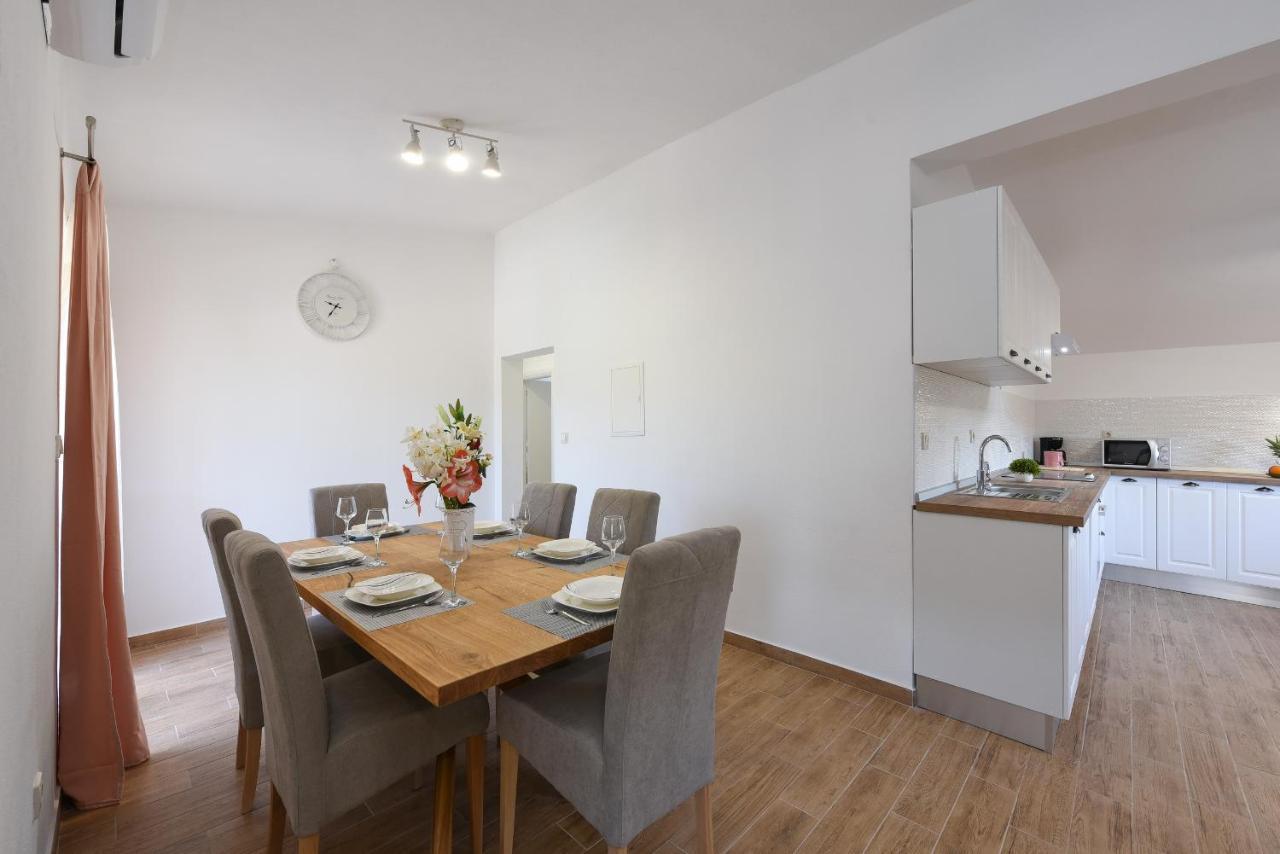 Apartman Magas With Private Pool Vinjerac Dış mekan fotoğraf