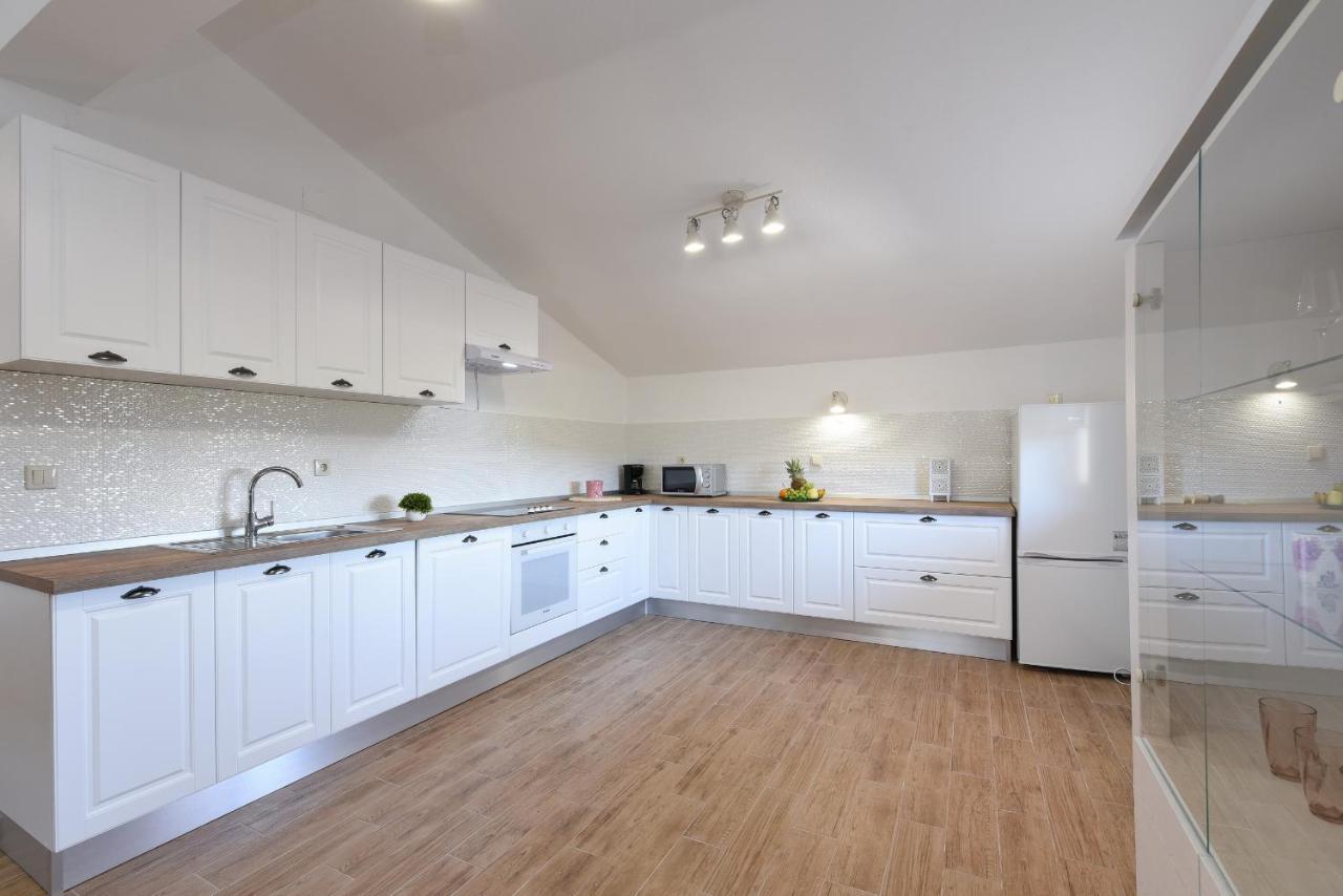 Apartman Magas With Private Pool Vinjerac Dış mekan fotoğraf