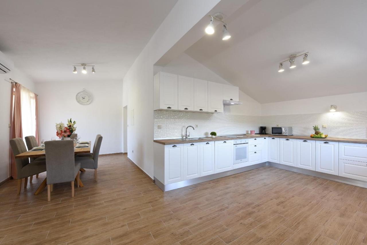Apartman Magas With Private Pool Vinjerac Dış mekan fotoğraf