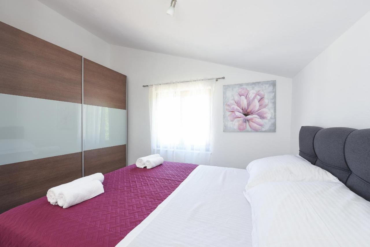 Apartman Magas With Private Pool Vinjerac Dış mekan fotoğraf